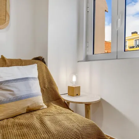 Charming Studio W/ A/C - Santos | By Airnest Lisboa